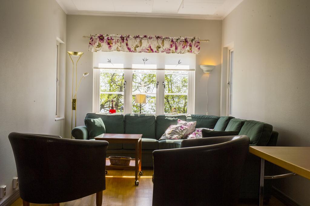 Hotell Sjoevillan Upplands-Vasby Bagian luar foto