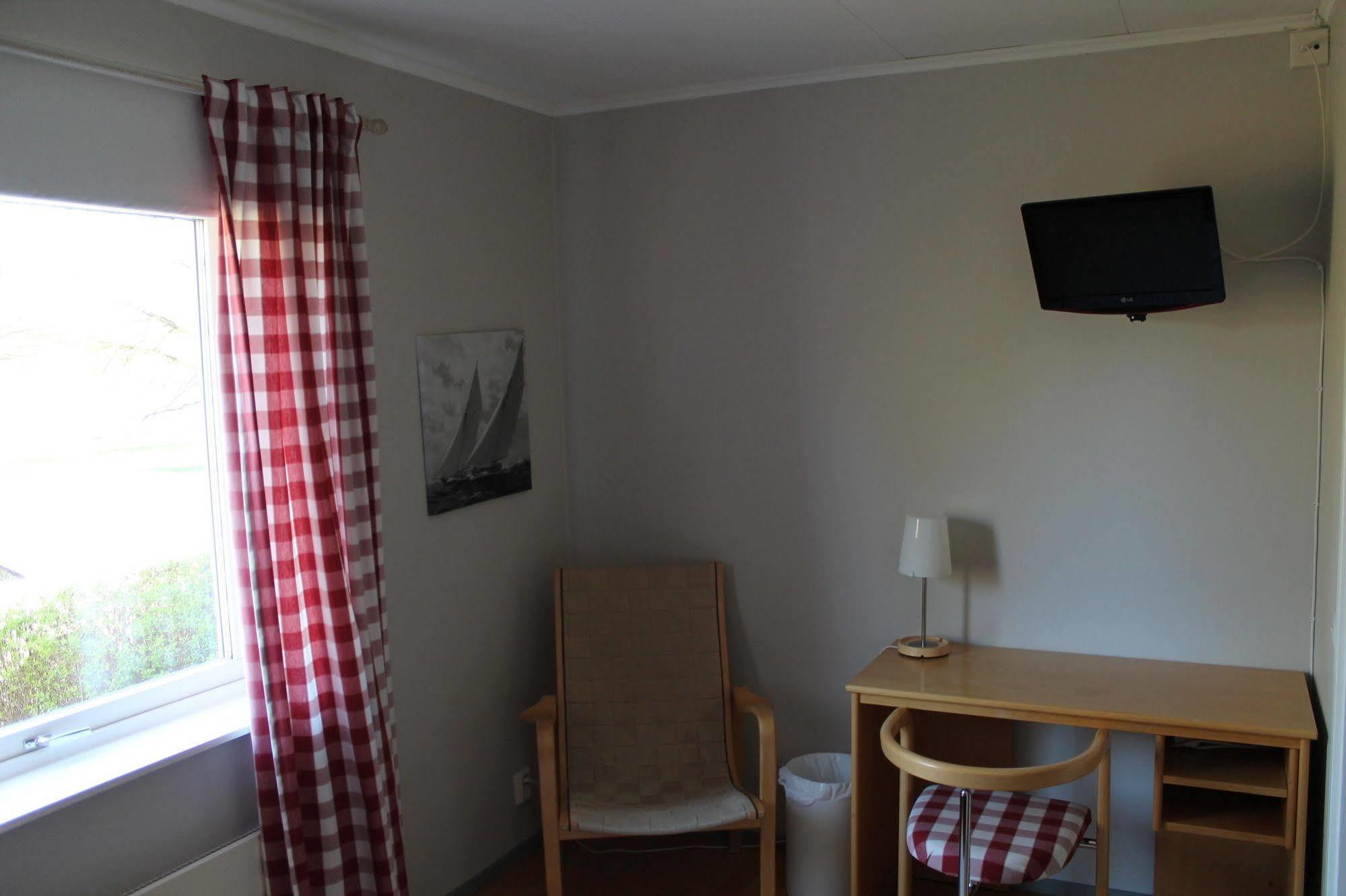 Hotell Sjoevillan Upplands-Vasby Bagian luar foto