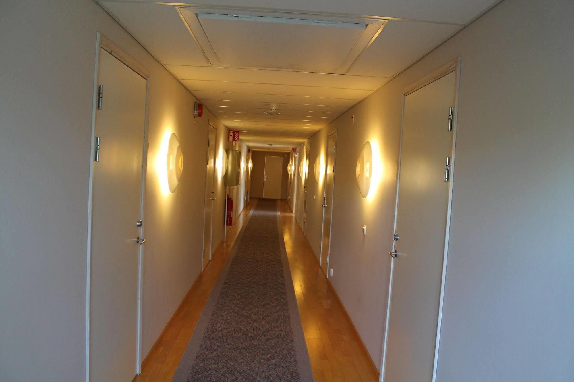 Hotell Sjoevillan Upplands-Vasby Bagian luar foto